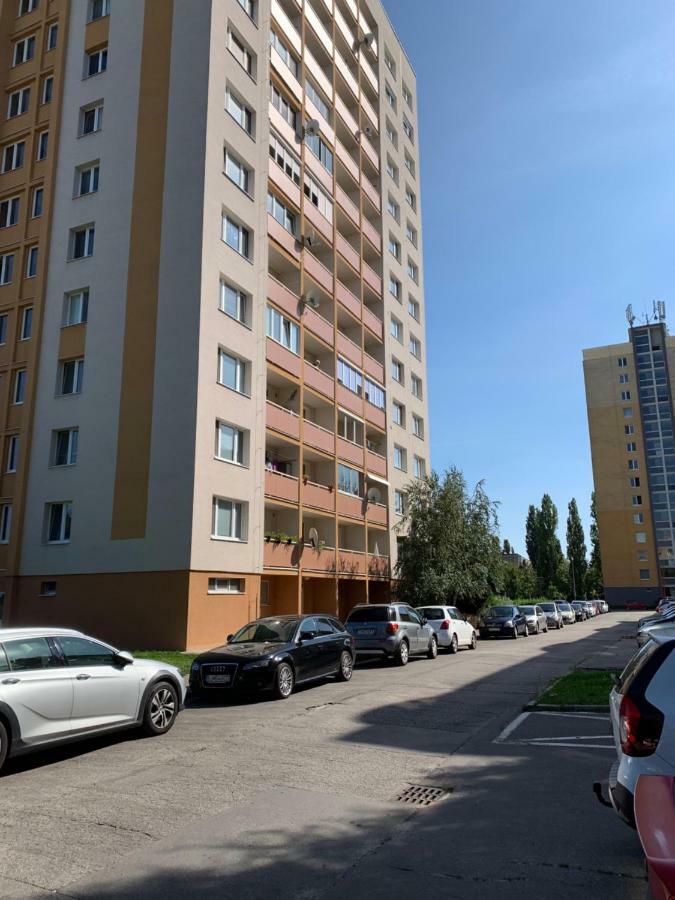 Apartament Tt10 Botanicka Trnava Exterior foto